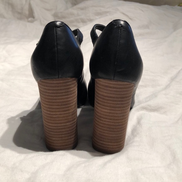 Crown Vintage Block Heels - Picture 3 of 6